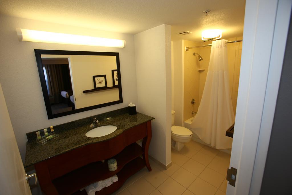 Greentree Inn & Suites Phoenix Sky Harbor Δωμάτιο φωτογραφία