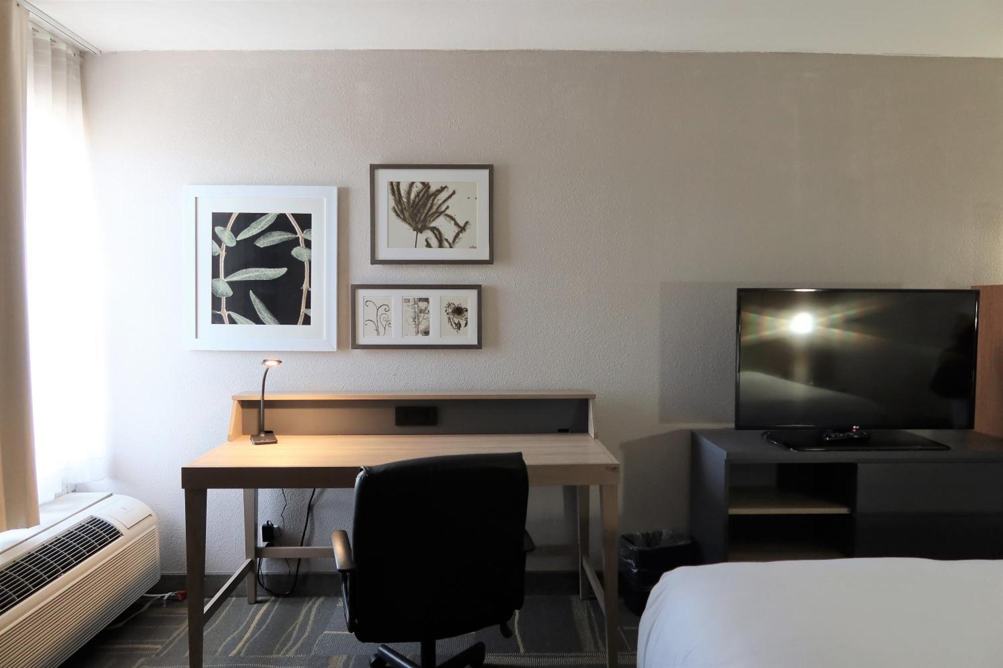 Greentree Inn & Suites Phoenix Sky Harbor Εξωτερικό φωτογραφία