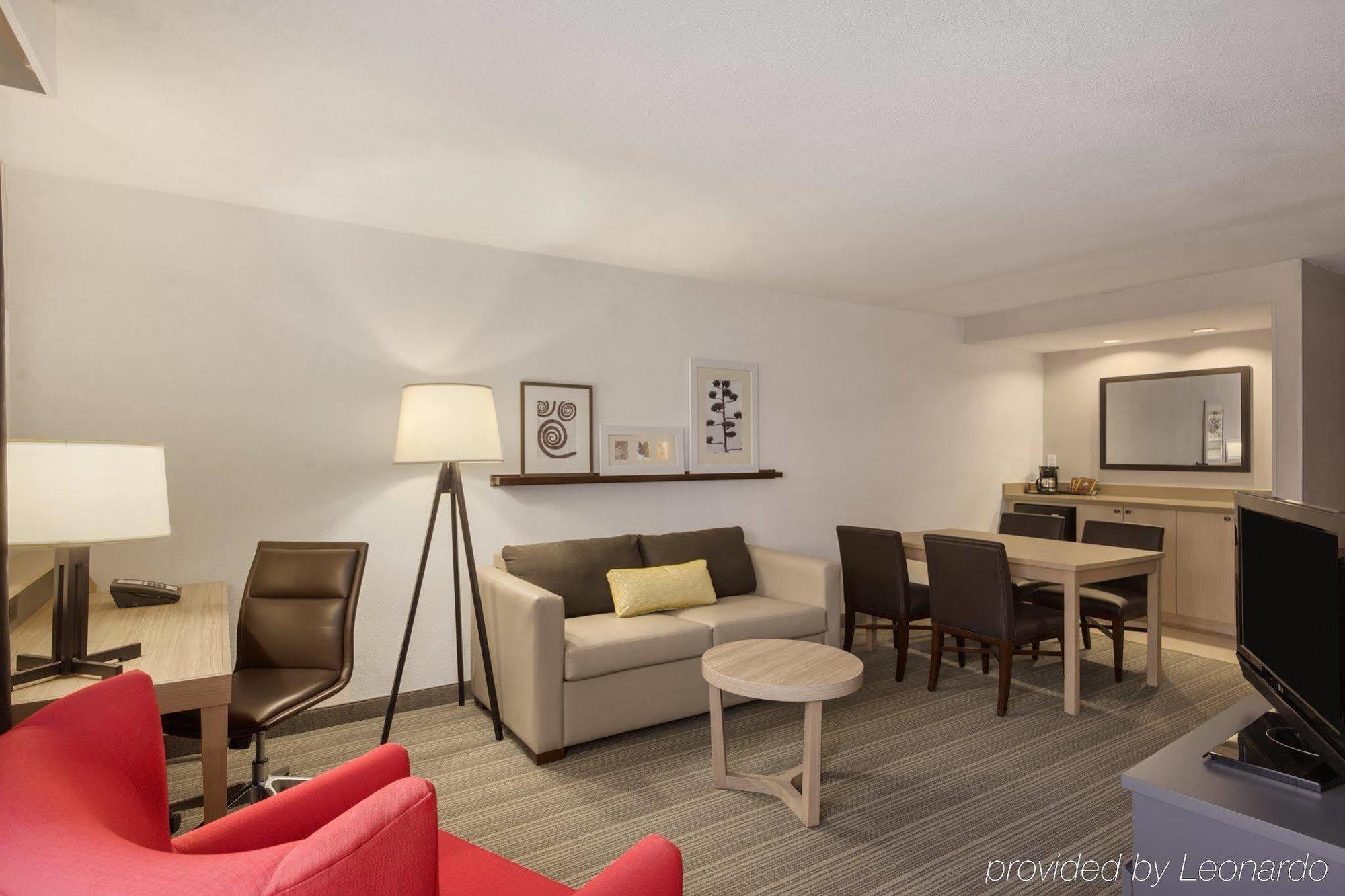Greentree Inn & Suites Phoenix Sky Harbor Εξωτερικό φωτογραφία
