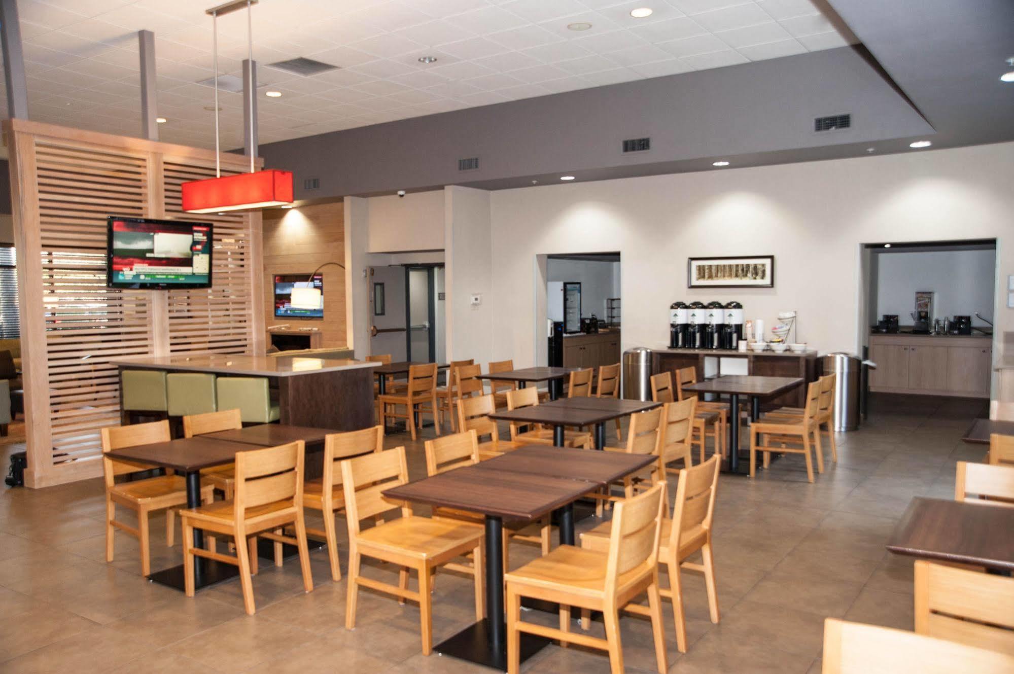 Greentree Inn & Suites Phoenix Sky Harbor Εξωτερικό φωτογραφία