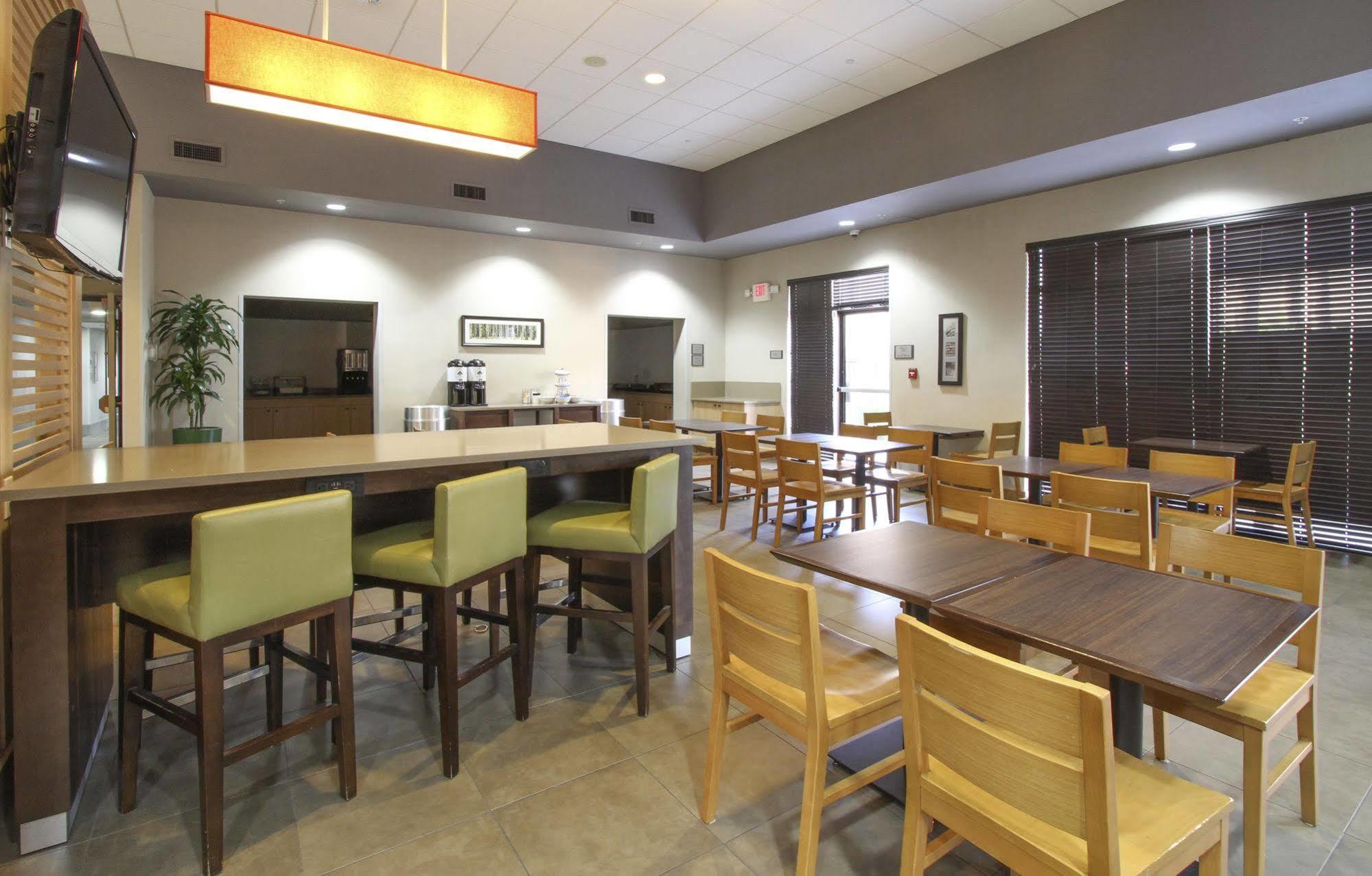 Greentree Inn & Suites Phoenix Sky Harbor Εξωτερικό φωτογραφία